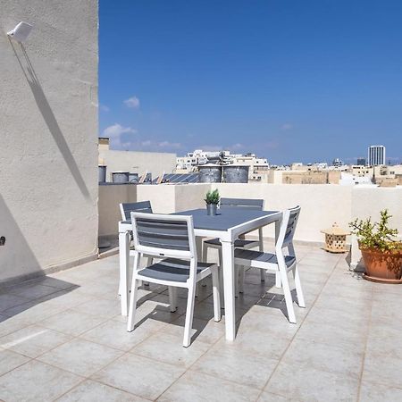 Apartmán Large Terrace Penthouse Sliema Exteriér fotografie