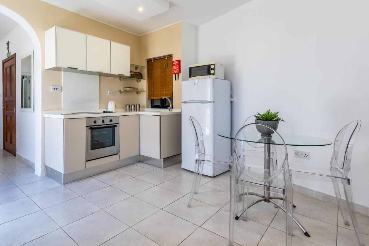 Apartmán Large Terrace Penthouse Sliema Exteriér fotografie