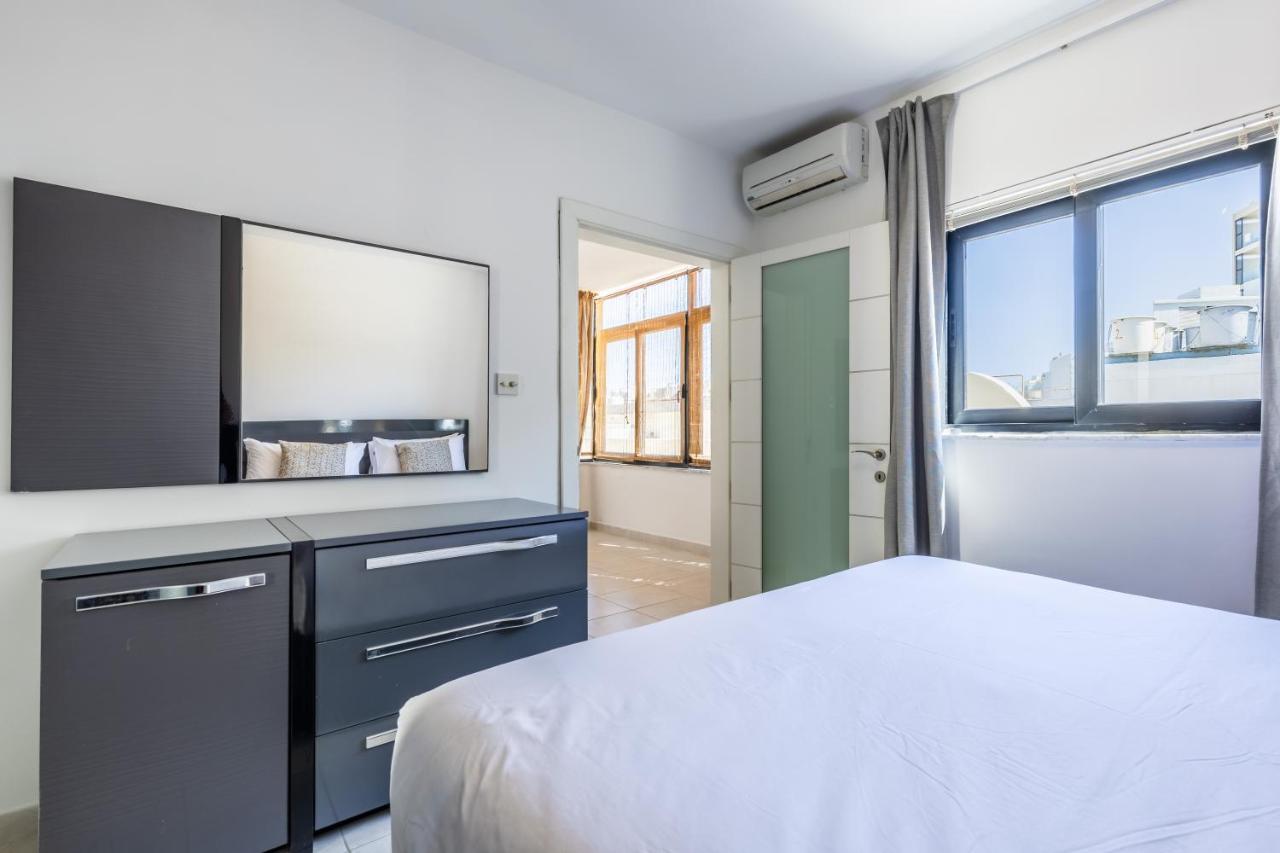 Apartmán Large Terrace Penthouse Sliema Exteriér fotografie